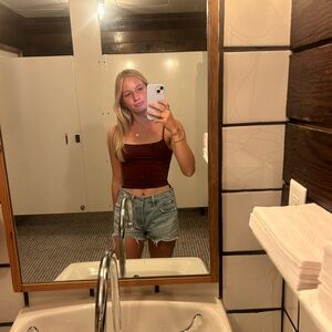 Meet your Posher, Carly